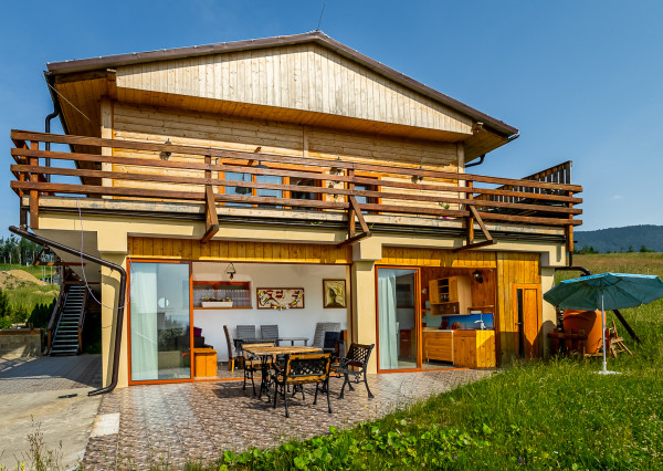 FINREA│Na predaj celoročne obývateľná chata na Kubínskej holi s vlastným pozemkom