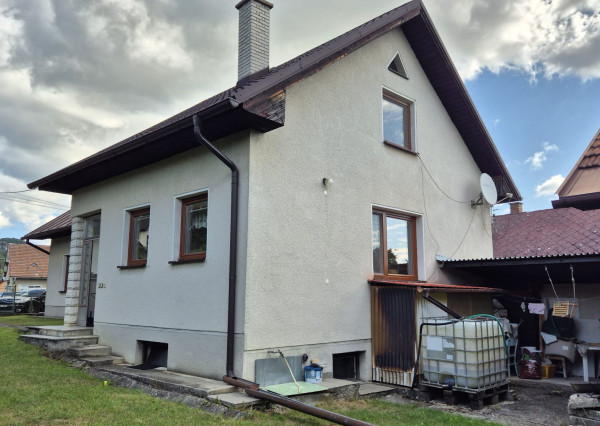 FINREA│Rodinný dom na predaj – Slovenské Pravno