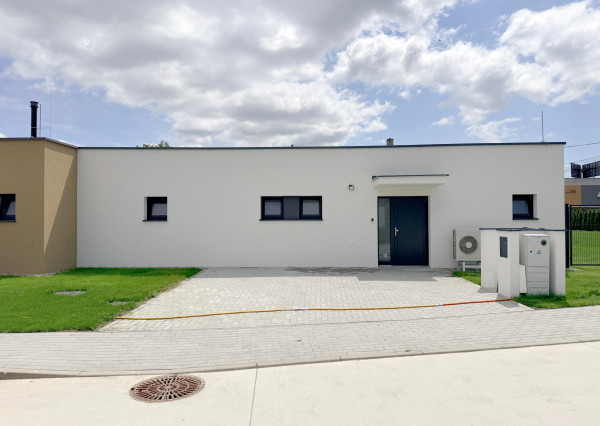 FINREA│ Štýlový 4-izbový dom (101,65 m²) v dvojdome – Martin, Priekopa