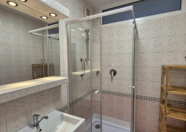 FINREA│Veľkometrážny (84m2) 3-izbový byt po kompletnej rekonštrukcii, Vrútky