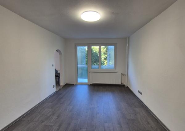 FINREA│Veľkometrážny (84m2) 3-izbový byt po kompletnej rekonštrukcii, Vrútky