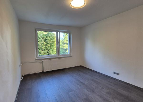 FINREA│Veľkometrážny (84m2) 3-izbový byt po kompletnej rekonštrukcii, Vrútky