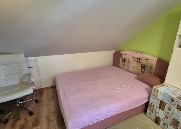 FINREA │Prenájom 2-izbového apartmánu v rodinnom dome, Turčianske Kľačany