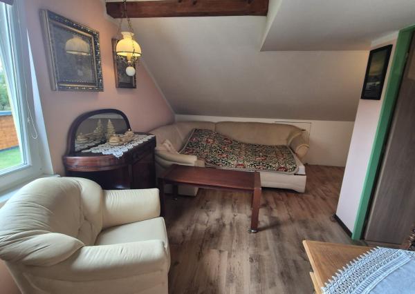 FINREA │Prenájom 2-izbového apartmánu v rodinnom dome, Turčianske Kľačany