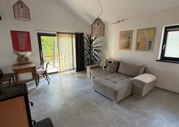 FINREA│Moderný 3-izbový rodinný dom s ateliérom, Turčianske Jaseno
