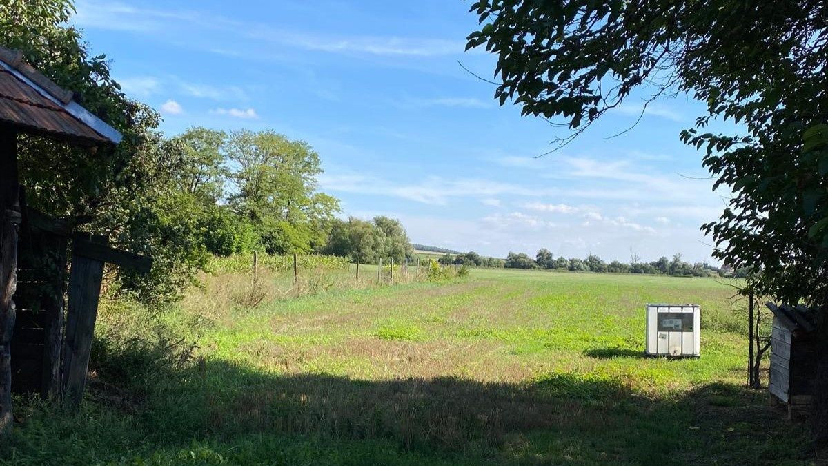 FINREA│Atraktívny pozemok 1356 m² v Malom Záluží